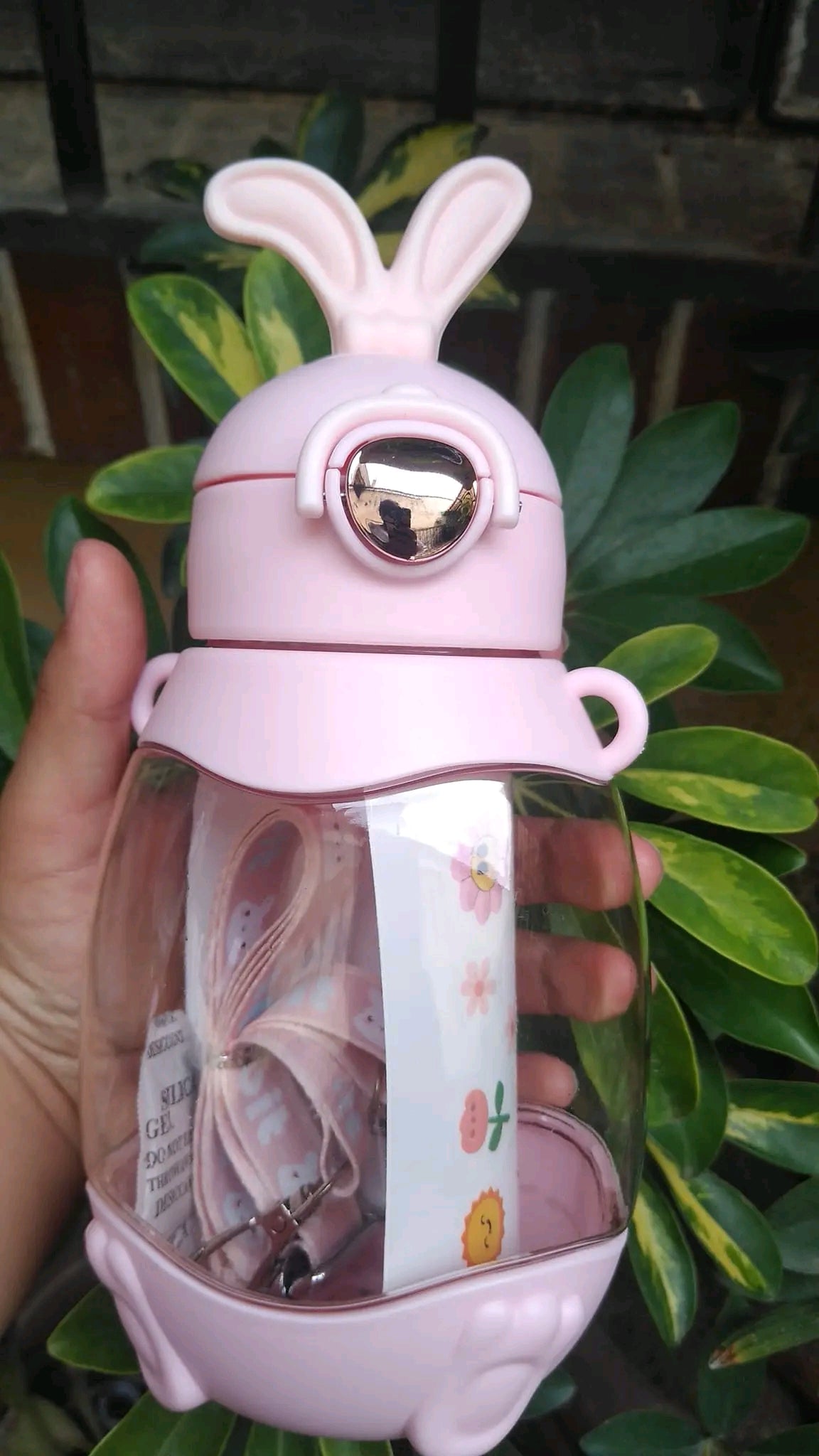Sipper Bottle for Kids |Water bottle for Boys and Girls| BPA Free Bottle | Anti-Leak | Cute Design with Straw and Adjustable Shoulder Strap