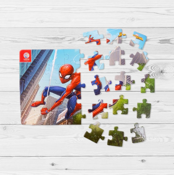 4 IN 1 Spiderman Jigsaw