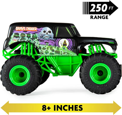 Monster Jam Official Grave Digger Remote Control Monster Truck, 1:24 Scale, 2.4 GHz, for Ages 4 and Up, Pack of 1, Multicolor